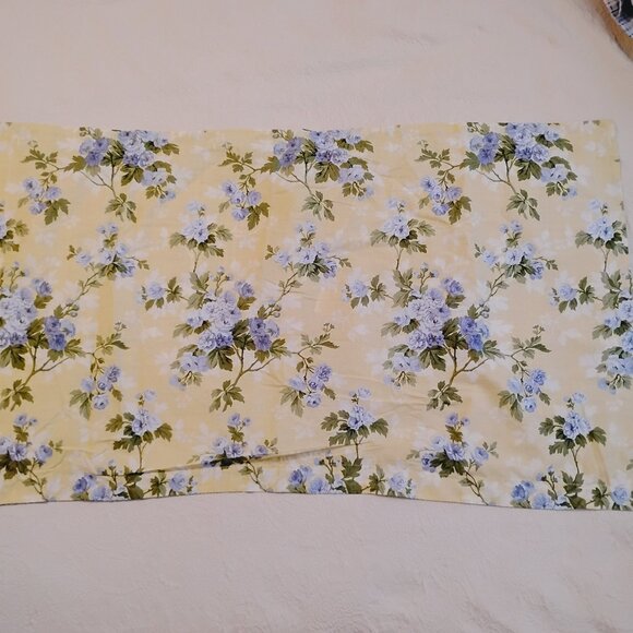 Laura Ashley Cassidy Pillow Cases Shams Pair Set of 2 Floral Plaid Check Yellow - Picture 2 of 7